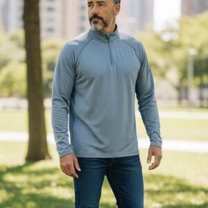 EUC Reebok Size Medium Speedwick Gray 1/4 Zip Golf Lightweight Pullover Shirt!!